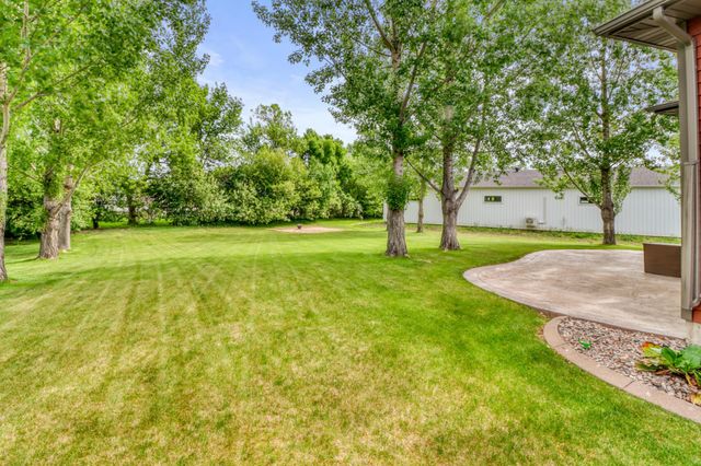 5831 Autumn Drive S, Fargo, ND 58104