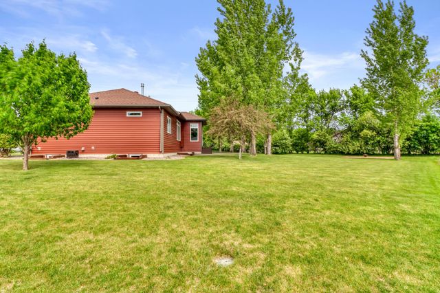 5831 Autumn Drive S, Fargo, ND 58104