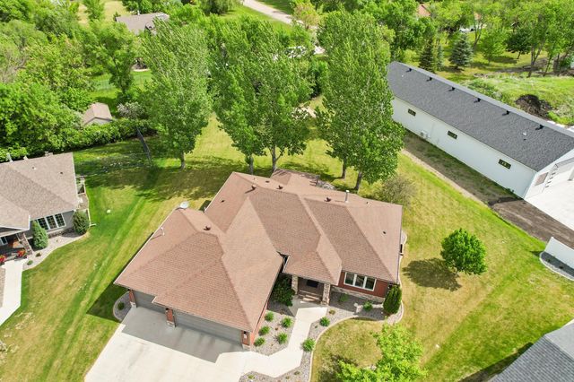 5831 Autumn Drive S, Fargo, ND 58104
