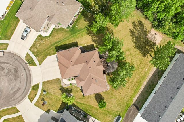 5831 Autumn Drive S, Fargo, ND 58104