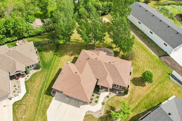 5831 Autumn Drive S, Fargo, ND 58104