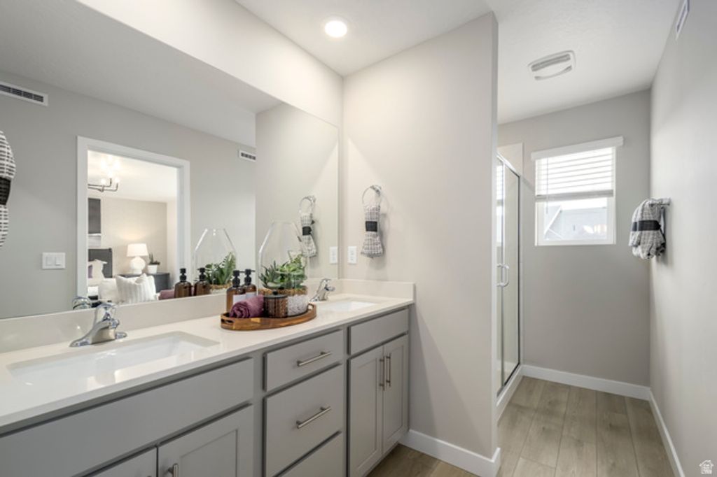 Image 10 of property listing at 1463 W BRIGHT EYES LN ##1504, Saratoga Springs, UT 84045