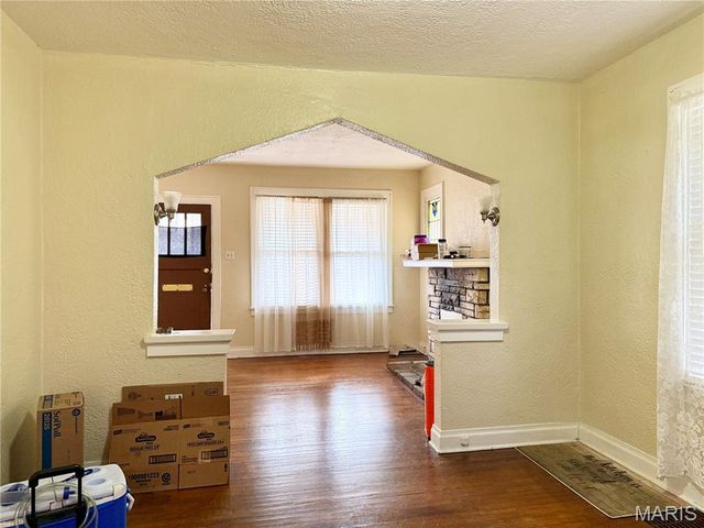 217 Emerling Drive, St Louis, MO 63121