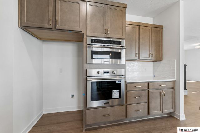 11101 N 161 Street, Bennington, NE 68007