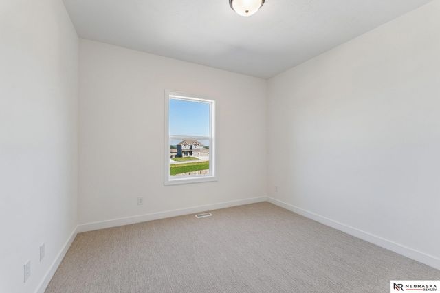 11101 N 161 Street, Bennington, NE 68007