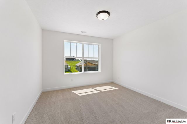 11101 N 161 Street, Bennington, NE 68007
