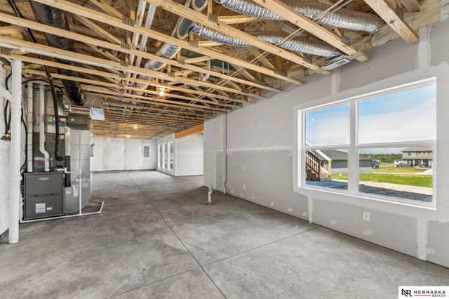 11101 N 161 Street, Bennington, NE 68007