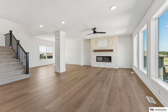11101 N 161 Street, Bennington, NE 68007