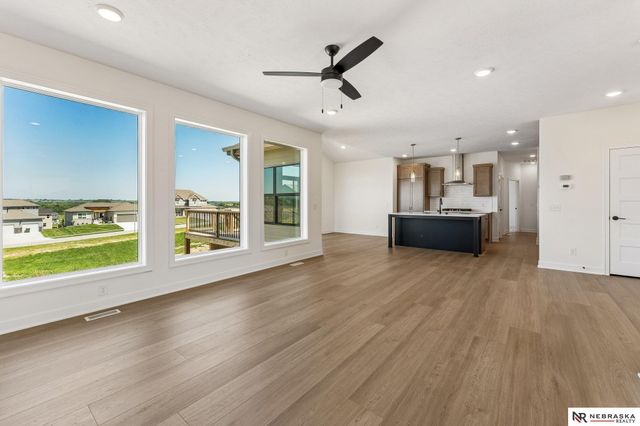 11101 N 161 Street, Bennington, NE 68007