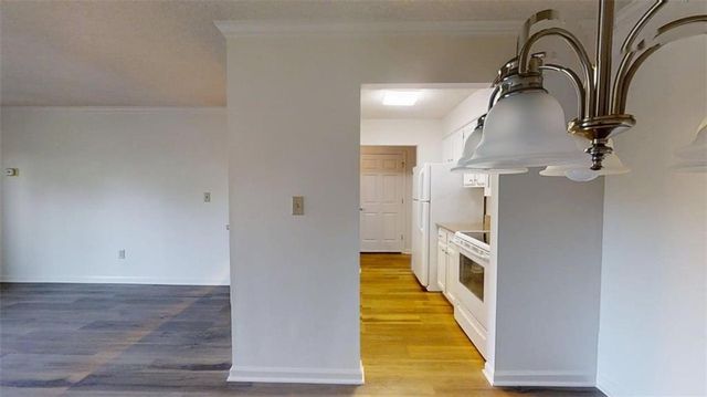 300 Johnson Ferry Road NE B409, Sandy Springs, GA 30328