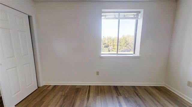 300 Johnson Ferry Road NE B409, Sandy Springs, GA 30328