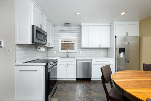 32647 Hees Street, Livonia City, MI 48150