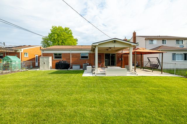 32647 Hees Street, Livonia City, MI 48150