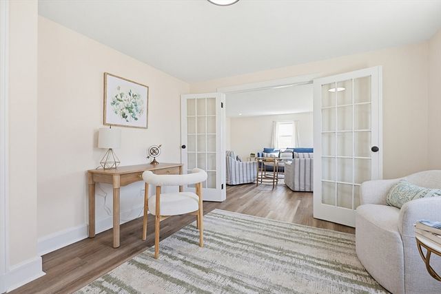 47 Willow St, Woburn, MA 01801