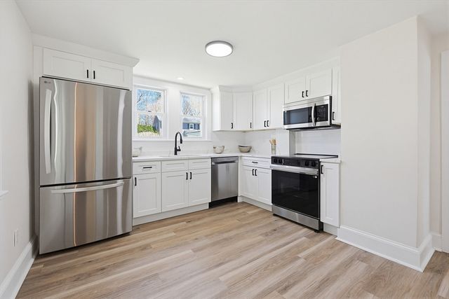 47 Willow St, Woburn, MA 01801