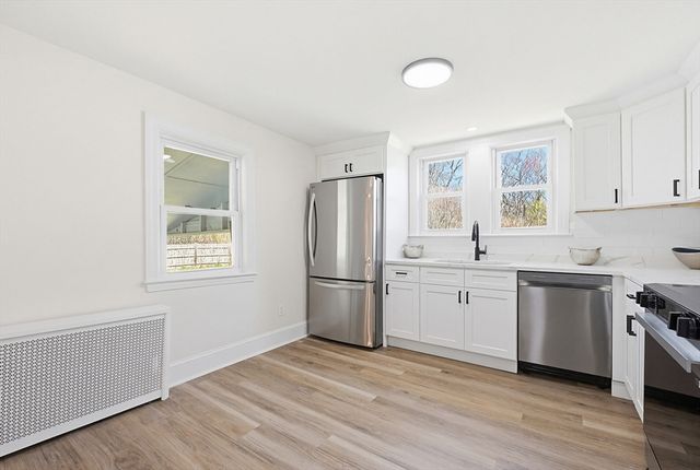 47 Willow St, Woburn, MA 01801