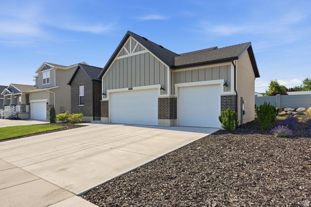 8139 W JOE DR, Magna, UT 84044
