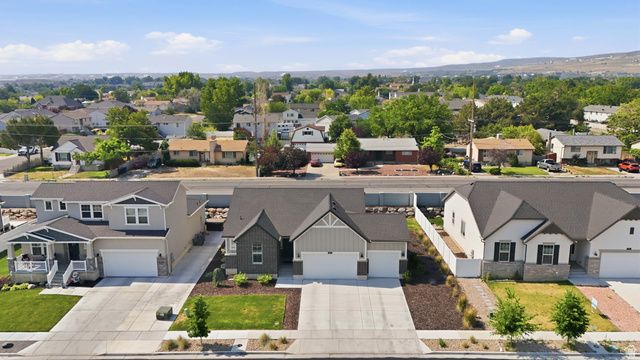 8139 W JOE DR, Magna, UT 84044