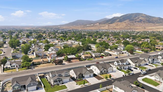 8139 W JOE DR, Magna, UT 84044