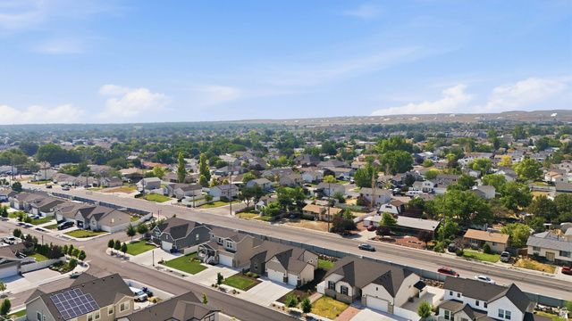 8139 W JOE DR, Magna, UT 84044