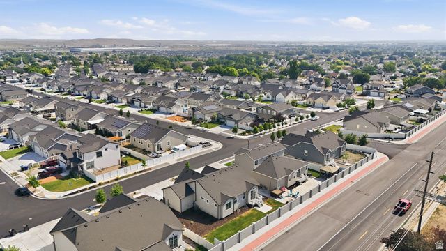 8139 W JOE DR, Magna, UT 84044