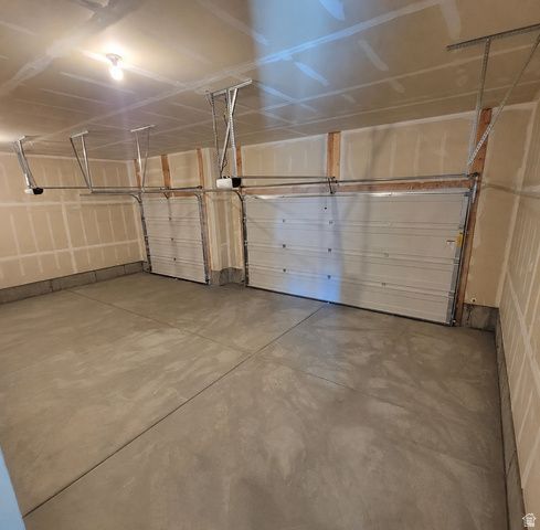 8139 W JOE DR, Magna, UT 84044