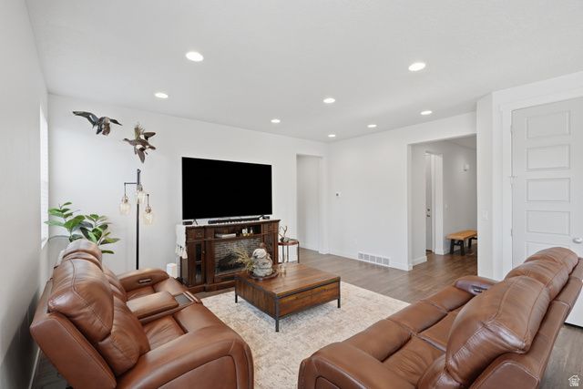 8139 W JOE DR, Magna, UT 84044