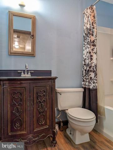 1158 CREEKSIDE DR, Altoona, PA 16601