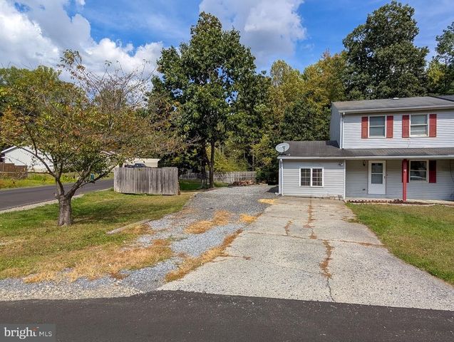 1158 CREEKSIDE DR, Altoona, PA 16601