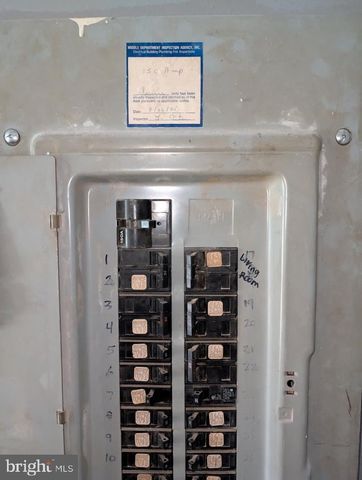 1158 CREEKSIDE DR, Altoona, PA 16601