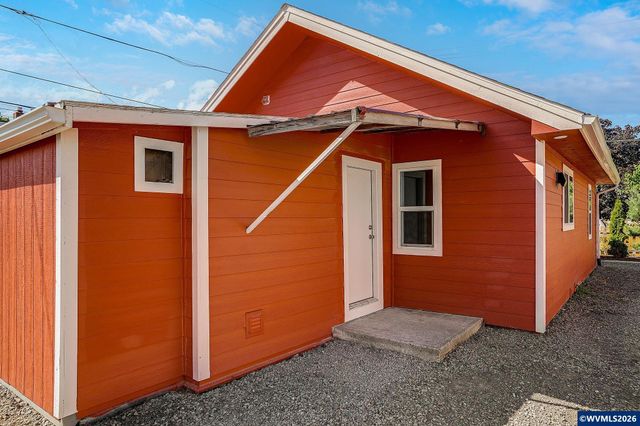 856 Highland Av NE, Salem, OR 97301