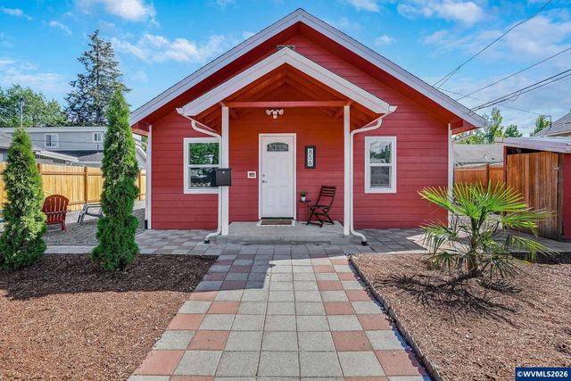 856 Highland Av NE, Salem, OR 97301