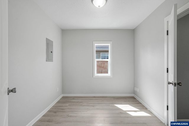 856 Highland Av NE, Salem, OR 97301