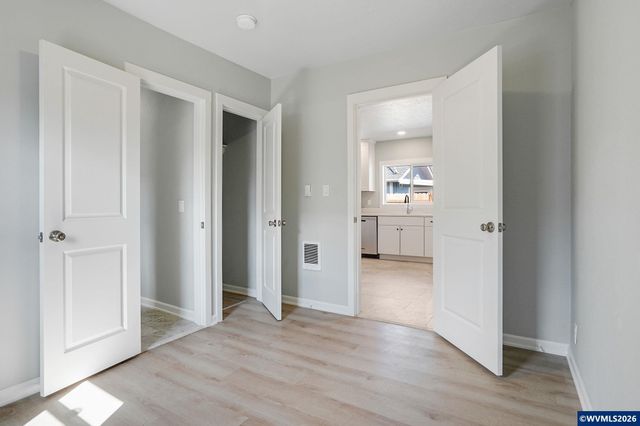 856 Highland Av NE, Salem, OR 97301