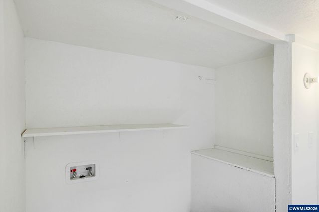 856 Highland Av NE, Salem, OR 97301