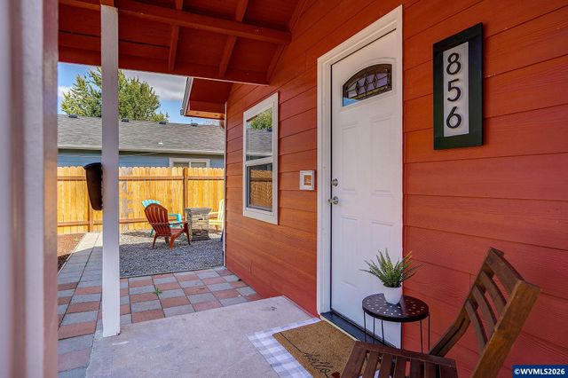 856 Highland Av NE, Salem, OR 97301