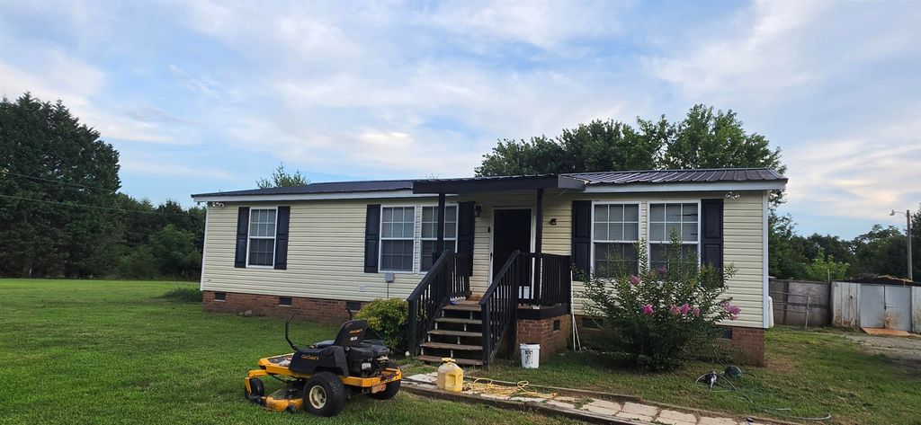 660 Hammett Road, Spartanburg, SC 29307