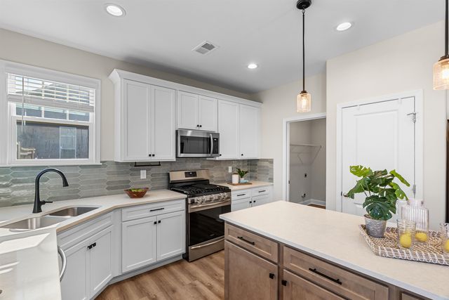 207 Nicole marie Court, Greer, SC 29651