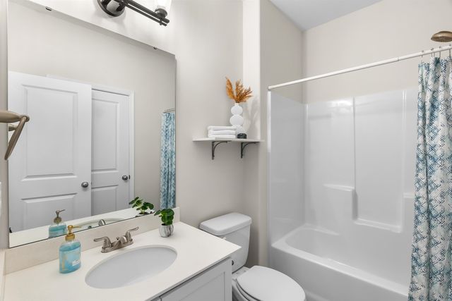 207 Nicole marie Court, Greer, SC 29651