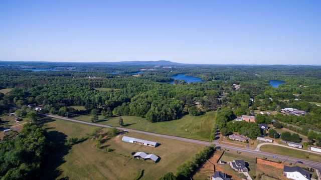 207 Nicole marie Court, Greer, SC 29651