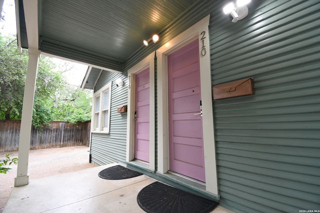 210 Mission St, San Antonio, TX 78210