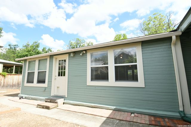 210 Mission St, San Antonio, TX 78210