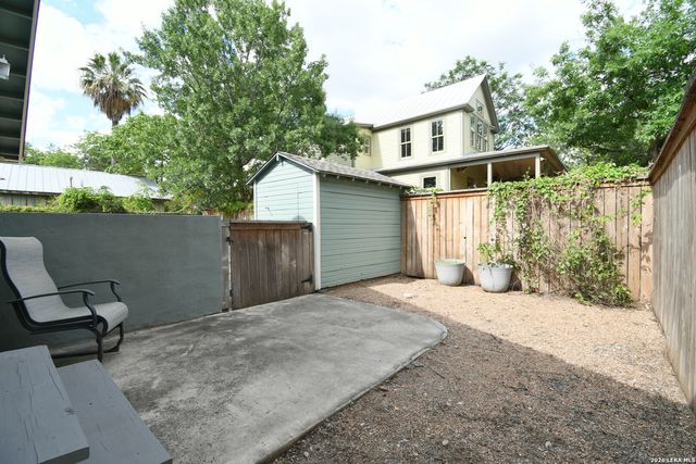 210 Mission St, San Antonio, TX 78210