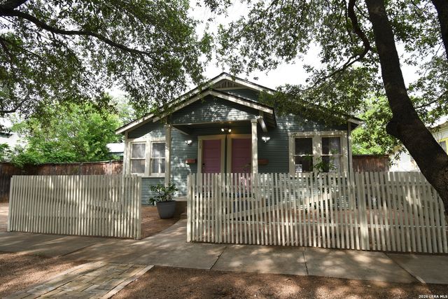 210 Mission St, San Antonio, TX 78210