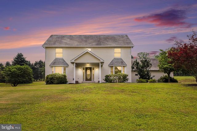 115 SMALL VALLEY RD, Halifax, PA 17032