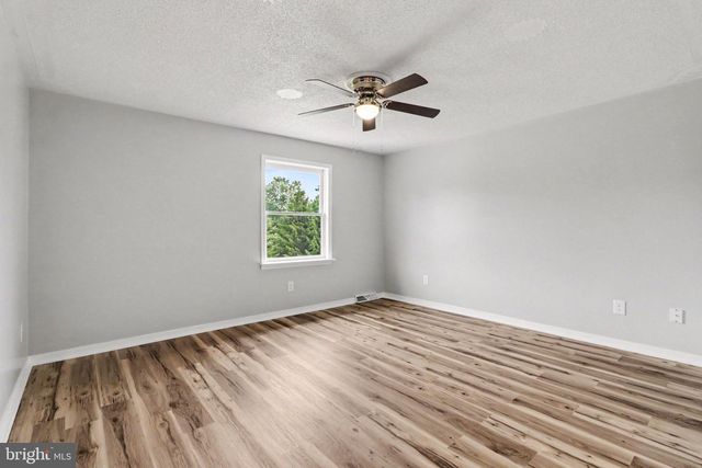 115 SMALL VALLEY RD, Halifax, PA 17032
