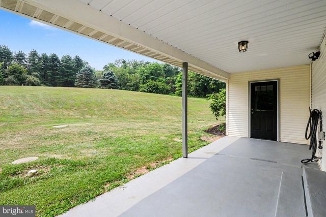 115 SMALL VALLEY RD, Halifax, PA 17032