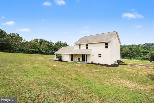 115 SMALL VALLEY RD, Halifax, PA 17032