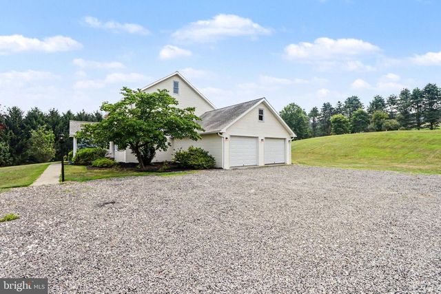 115 SMALL VALLEY RD, Halifax, PA 17032