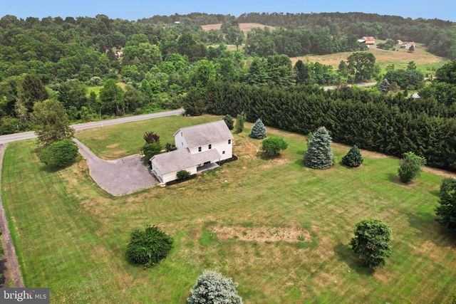 115 SMALL VALLEY RD, Halifax, PA 17032